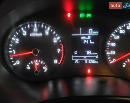 Білий Кіа Stonic, об'ємом двигуна 1.4 л та пробігом 31 тис. км за 16500 $, фото 11 на Automoto.ua