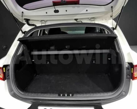 Белый Киа Stonic, объемом двигателя 1.6 л и пробегом 103 тыс. км за 9800 $, фото 16 на Automoto.ua