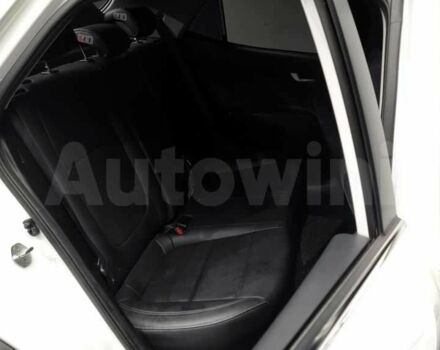 Білий Кіа Stonic, об'ємом двигуна 1.6 л та пробігом 103 тис. км за 9800 $, фото 14 на Automoto.ua