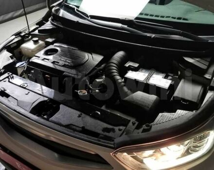 Белый Киа Stonic, объемом двигателя 1.6 л и пробегом 103 тыс. км за 9800 $, фото 17 на Automoto.ua