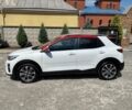 Белый Киа Stonic, объемом двигателя 1.37 л и пробегом 156 тыс. км за 13000 $, фото 2 на Automoto.ua