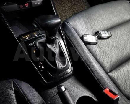 Белый Киа Stonic, объемом двигателя 1.6 л и пробегом 103 тыс. км за 9800 $, фото 7 на Automoto.ua