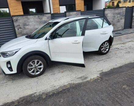 Білий Кіа Stonic, об'ємом двигуна 1.4 л та пробігом 31 тис. км за 17000 $, фото 8 на Automoto.ua