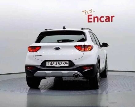 Киа Stonic 2019 в Киеве на Automoto.ua Белый Киа Stonic, объемом двигателя 1.6 л и пробегом 47 тыс. км за 12000 $, фото 3 на Automoto.ua