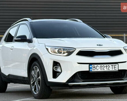 Білий Кіа Stonic, об'ємом двигуна 1.4 л та пробігом 68 тис. км за 15999 $, фото 13 на Automoto.ua