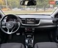 Білий Кіа Stonic, об'ємом двигуна 1.37 л та пробігом 87 тис. км за 16400 $, фото 27 на Automoto.ua