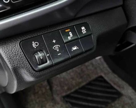 Киа Stonic 2019 в Киеве на Automoto.ua Белый Киа Stonic, объемом двигателя 1.6 л и пробегом 47 тыс. км за 12000 $, фото 7 на Automoto.ua