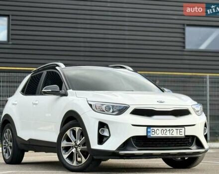Білий Кіа Stonic, об'ємом двигуна 1.37 л та пробігом 68 тис. км за 17600 $, фото 46 на Automoto.ua