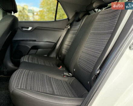 Білий Кіа Stonic, об'ємом двигуна 1.4 л та пробігом 68 тис. км за 15999 $, фото 39 на Automoto.ua