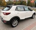 Білий Кіа Stonic, об'ємом двигуна 1.37 л та пробігом 87 тис. км за 16400 $, фото 9 на Automoto.ua