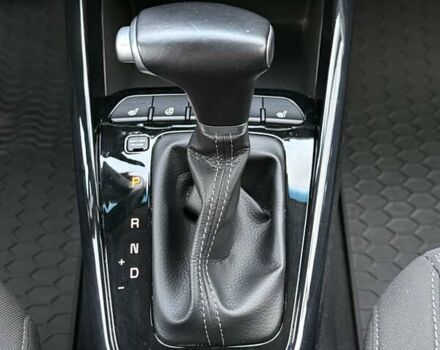 Білий Кіа Stonic, об'ємом двигуна 1.37 л та пробігом 87 тис. км за 16400 $, фото 32 на Automoto.ua