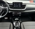Белый Киа Stonic, объемом двигателя 1.37 л и пробегом 53 тыс. км за 18400 $, фото 41 на Automoto.ua