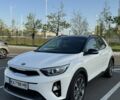 Белый Киа Stonic, объемом двигателя 1.4 л и пробегом 77 тыс. км за 17700 $, фото 1 на Automoto.ua