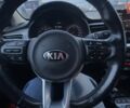Белый Киа Stonic, объемом двигателя 1.37 л и пробегом 60 тыс. км за 17000 $, фото 5 на Automoto.ua