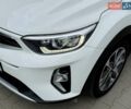 Белый Киа Stonic, объемом двигателя 1.37 л и пробегом 53 тыс. км за 18400 $, фото 21 на Automoto.ua