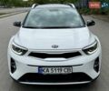Белый Киа Stonic, объемом двигателя 1.37 л и пробегом 53 тыс. км за 18400 $, фото 2 на Automoto.ua