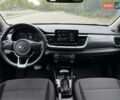 Белый Киа Stonic, объемом двигателя 1.37 л и пробегом 53 тыс. км за 18400 $, фото 40 на Automoto.ua