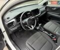 Белый Киа Stonic, объемом двигателя 1.37 л и пробегом 53 тыс. км за 18400 $, фото 35 на Automoto.ua