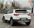 Белый Киа Stonic, объемом двигателя 1.4 л и пробегом 54 тыс. км за 17800 $, фото 6 на Automoto.ua