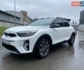 Белый Киа Stonic, объемом двигателя 1.37 л и пробегом 52 тыс. км за 14300 $, фото 2 на Automoto.ua