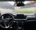 Белый Киа Stonic, объемом двигателя 1.37 л и пробегом 52 тыс. км за 14300 $, фото 8 на Automoto.ua