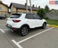 Белый Киа Stonic, объемом двигателя 1.37 л и пробегом 48 тыс. км за 14900 $, фото 2 на Automoto.ua