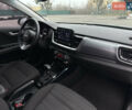 Белый Киа Stonic, объемом двигателя 1.4 л и пробегом 54 тыс. км за 17800 $, фото 10 на Automoto.ua