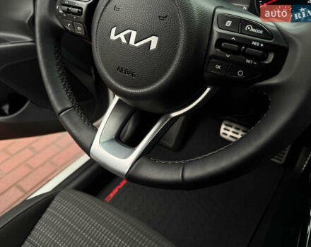 Белый Киа Stonic, объемом двигателя 1.4 л и пробегом 24 тыс. км за 17500 $, фото 42 на Automoto.ua