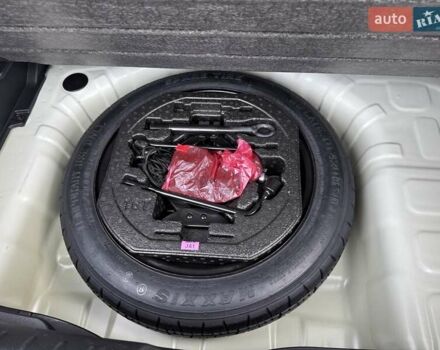 Белый Киа Stonic, объемом двигателя 1.37 л и пробегом 18 тыс. км за 19700 $, фото 23 на Automoto.ua