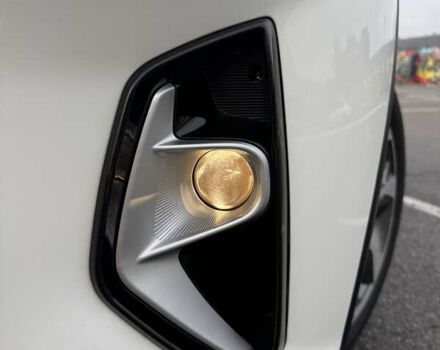 Белый Киа Stonic, объемом двигателя 1.37 л и пробегом 18 тыс. км за 19700 $, фото 11 на Automoto.ua