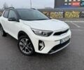 Белый Киа Stonic, объемом двигателя 1.37 л и пробегом 18 тыс. км за 19700 $, фото 7 на Automoto.ua