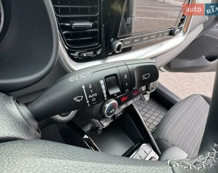 Белый Киа Stonic, объемом двигателя 1.37 л и пробегом 18 тыс. км за 19700 $, фото 52 на Automoto.ua