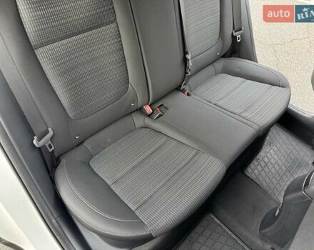 Белый Киа Stonic, объемом двигателя 1.37 л и пробегом 18 тыс. км за 19700 $, фото 56 на Automoto.ua