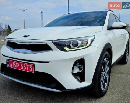 Білий Кіа Stonic, об'ємом двигуна 1.6 л та пробігом 125 тис. км за 14900 $, фото 1 на Automoto.ua