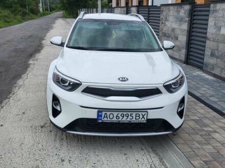 Киа Stonic 2018 в Ужгороде на Automoto.ua Белый Киа Stonic, объемом двигателя 1.4 л и пробегом 31 тыс. км за 17000 $, фото 1 на Automoto.ua