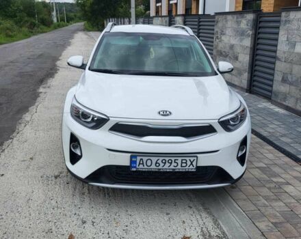 Білий Кіа Stonic, об'ємом двигуна 1.4 л та пробігом 31 тис. км за 17000 $, фото 1 на Automoto.ua