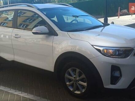 Кіа Stonic 2020 у Обухове на Automoto.ua Білий Кіа Stonic, об'ємом двигуна 1.4 л та пробігом 32 тис. км за 20000 $, фото 1 на Automoto.ua