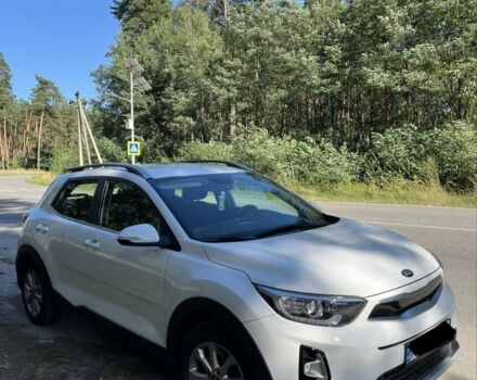 Білий Кіа Stonic, об'ємом двигуна 1.4 л та пробігом 69 тис. км за 18548 $, фото 1 на Automoto.ua