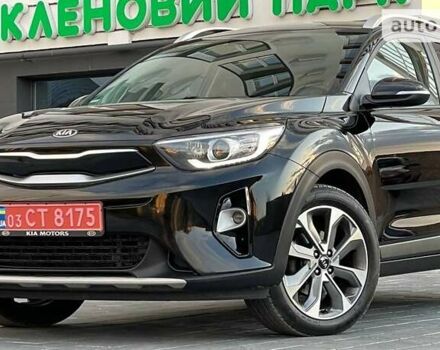 Чорний Кіа Stonic, об'ємом двигуна 1.6 л та пробігом 140 тис. км за 15299 $, фото 16 на Automoto.ua