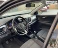 Черный Киа Stonic, объемом двигателя 1.6 л и пробегом 140 тыс. км за 15299 $, фото 35 на Automoto.ua