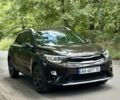 Коричневый Киа Stonic, объемом двигателя 1.4 л и пробегом 123 тыс. км за 10951 $, фото 1 на Automoto.ua