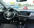 Коричневый Киа Stonic, объемом двигателя 1.37 л и пробегом 190 тыс. км за 14990 $, фото 9 на Automoto.ua