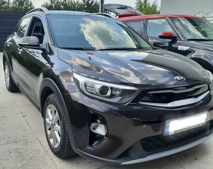 Коричневий Кіа Stonic, об'ємом двигуна 1.37 л та пробігом 100 тис. км за 14100 $, фото 5 на Automoto.ua