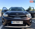 Коричневый Киа Stonic, объемом двигателя 1.37 л и пробегом 103 тыс. км за 14350 $, фото 2 на Automoto.ua