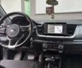 Коричневый Киа Stonic, объемом двигателя 1.37 л и пробегом 80 тыс. км за 16000 $, фото 14 на Automoto.ua