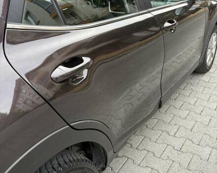 Коричневый Киа Stonic, объемом двигателя 1.37 л и пробегом 80 тыс. км за 16000 $, фото 8 на Automoto.ua