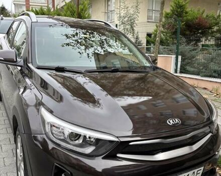 Коричневый Киа Stonic, объемом двигателя 1.37 л и пробегом 80 тыс. км за 16000 $, фото 11 на Automoto.ua