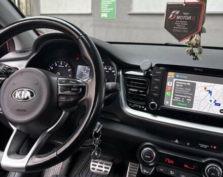 Коричневый Киа Stonic, объемом двигателя 1.37 л и пробегом 80 тыс. км за 16000 $, фото 10 на Automoto.ua