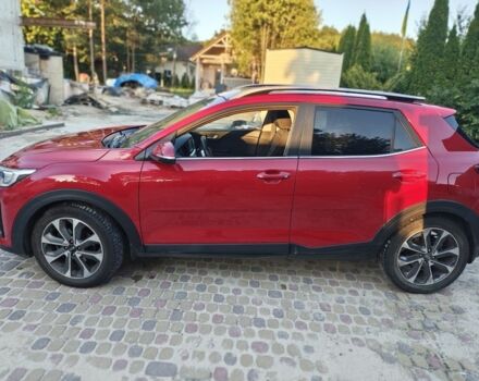 Красный Киа Stonic, объемом двигателя 1.4 л и пробегом 75 тыс. км за 357 $, фото 1 на Automoto.ua
