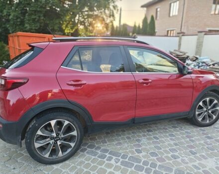 Красный Киа Stonic, объемом двигателя 1.4 л и пробегом 75 тыс. км за 357 $, фото 11 на Automoto.ua